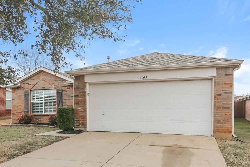 3309 Bentgate Ct - Photo 3 of 16