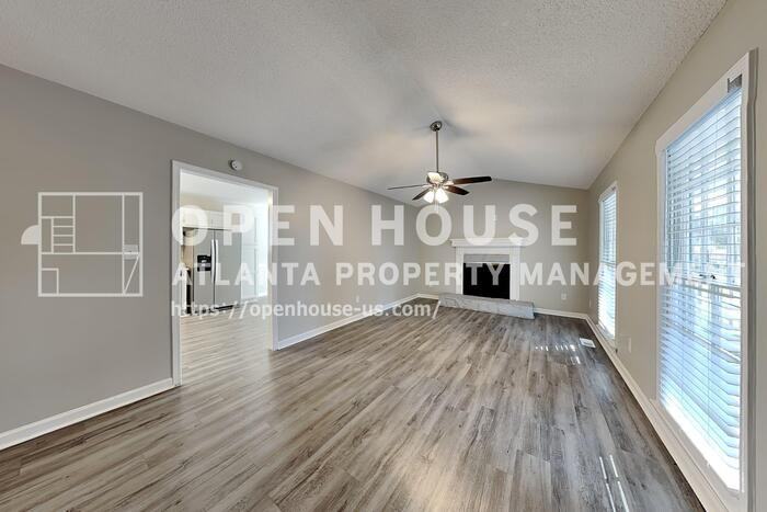 379 Sumer Ln N - Photo 4 of 20