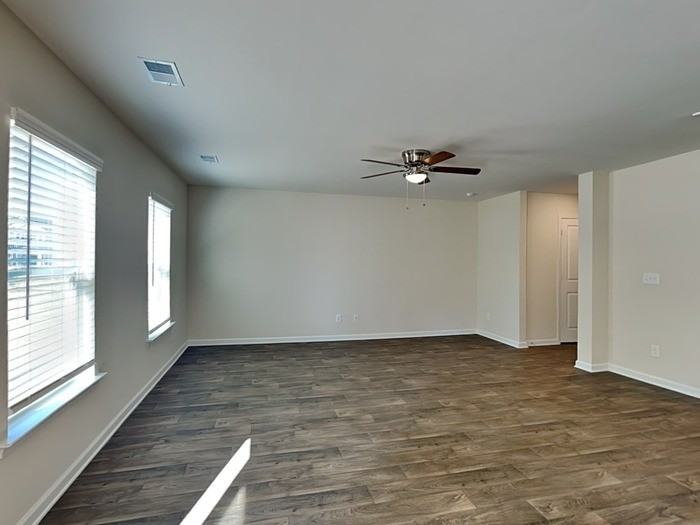 114 Boat Club Ln - Photo 6 of 24