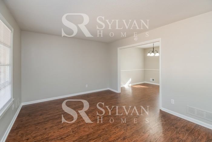 1642 Marley Dr - Photo 5 of 16