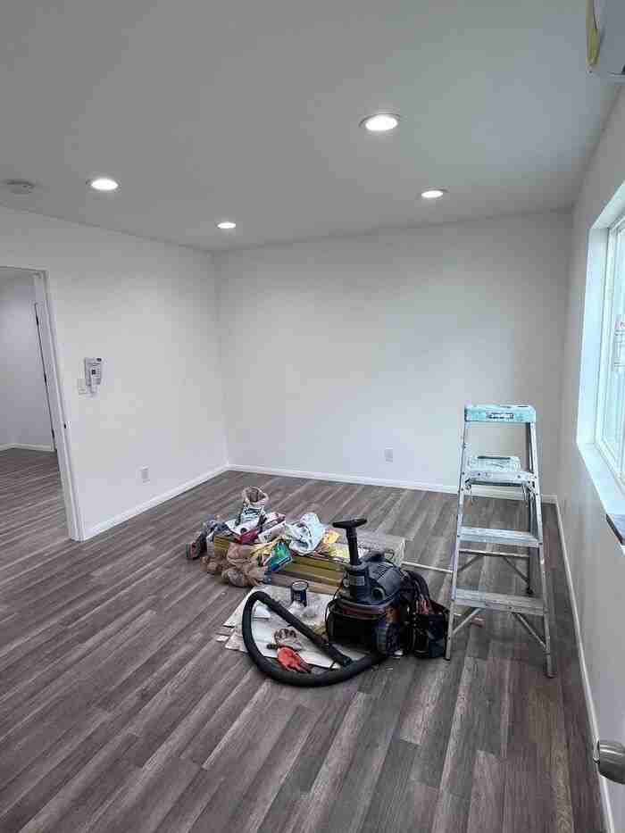 2458 Chestnut Ave #1 - Photo 5 of 6