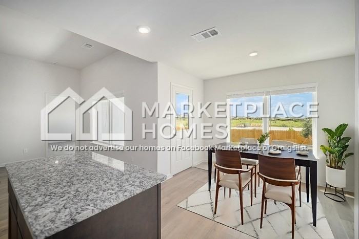 933 Burlington Ave - Photo 6 of 21