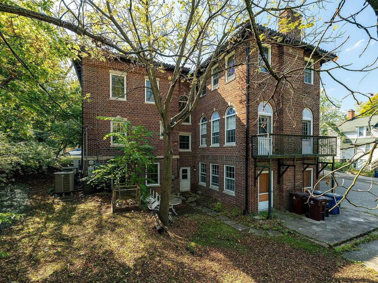 1923 Geddes Ave #1 - Photo 3 of 14