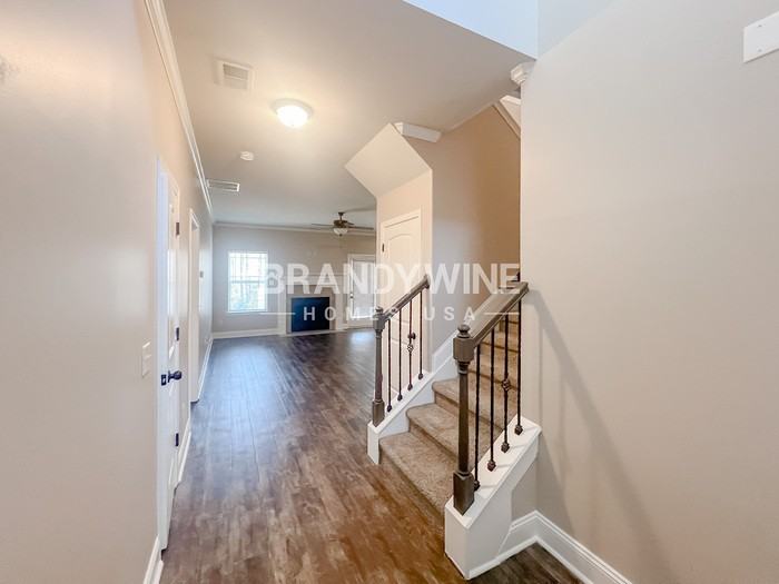 240 Cecil Way - Photo 2 of 45