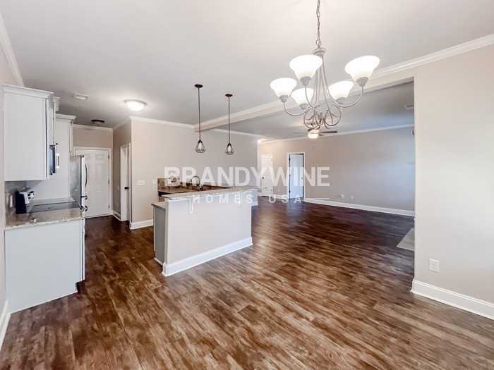 240 Cecil Way - Photo 6 of 45