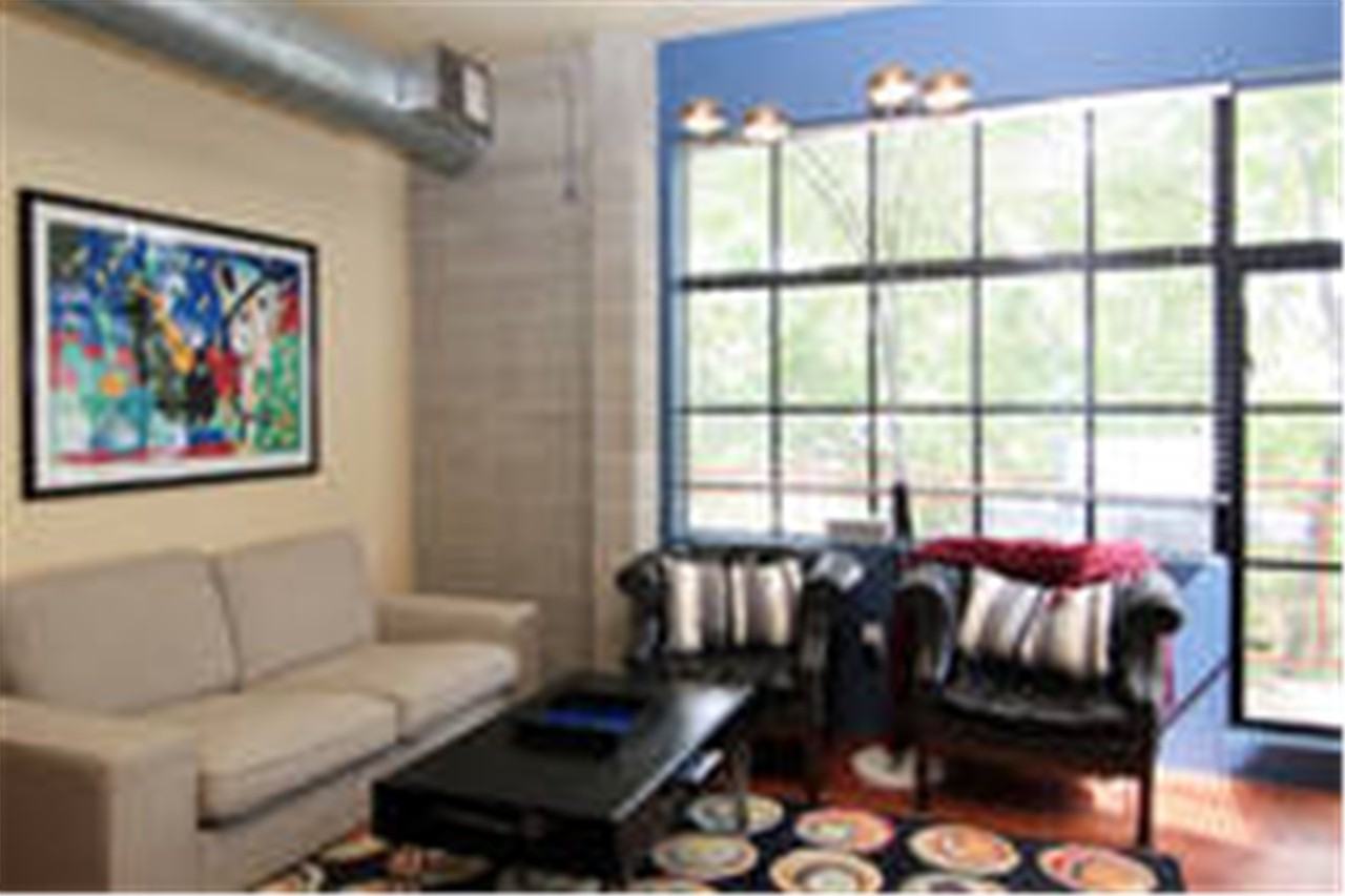 336 W Broadway - Photo 2 of 13