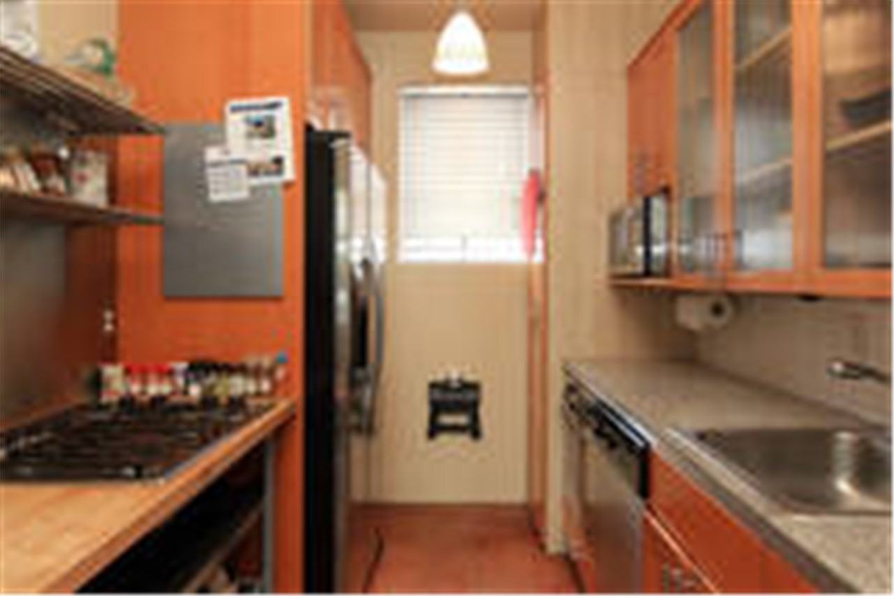 336 W Broadway - Photo 5 of 13