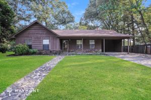 featured image of 17 W Greenbrier