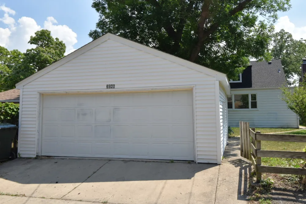 3045 Emerson St #NA - Photo 2 of 9