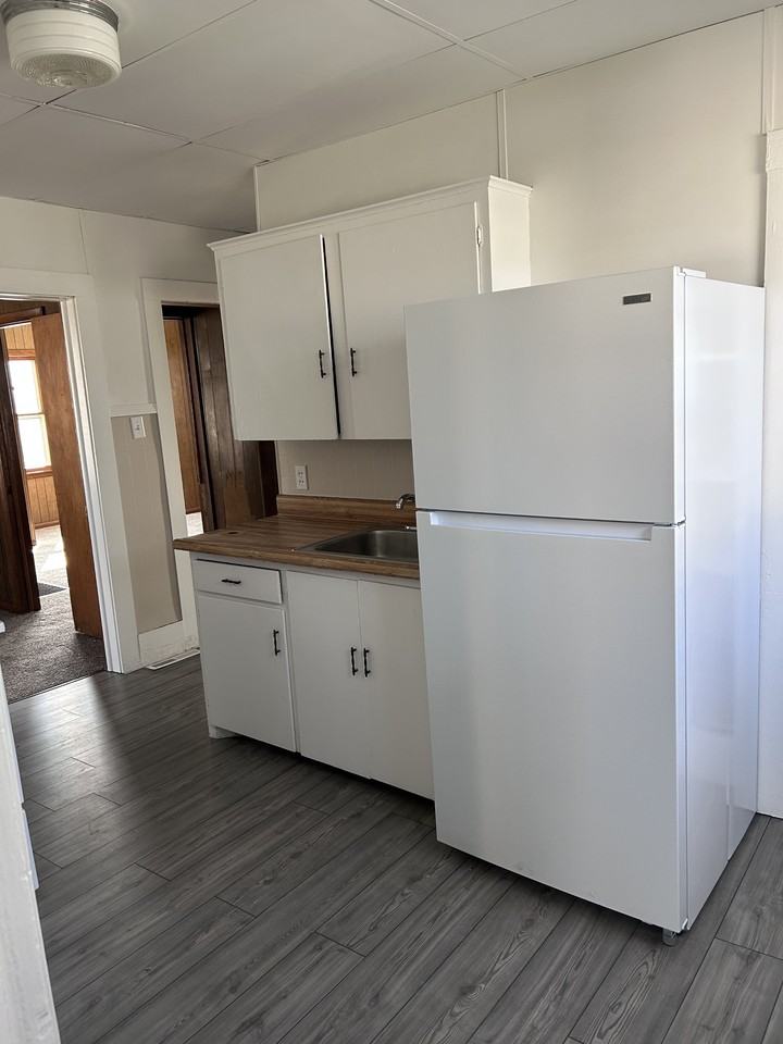 212 E 11th Ave #NA - Photo 6 of 7