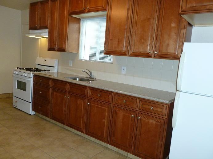 437 Central Ct #NA - Photo 3 of 28