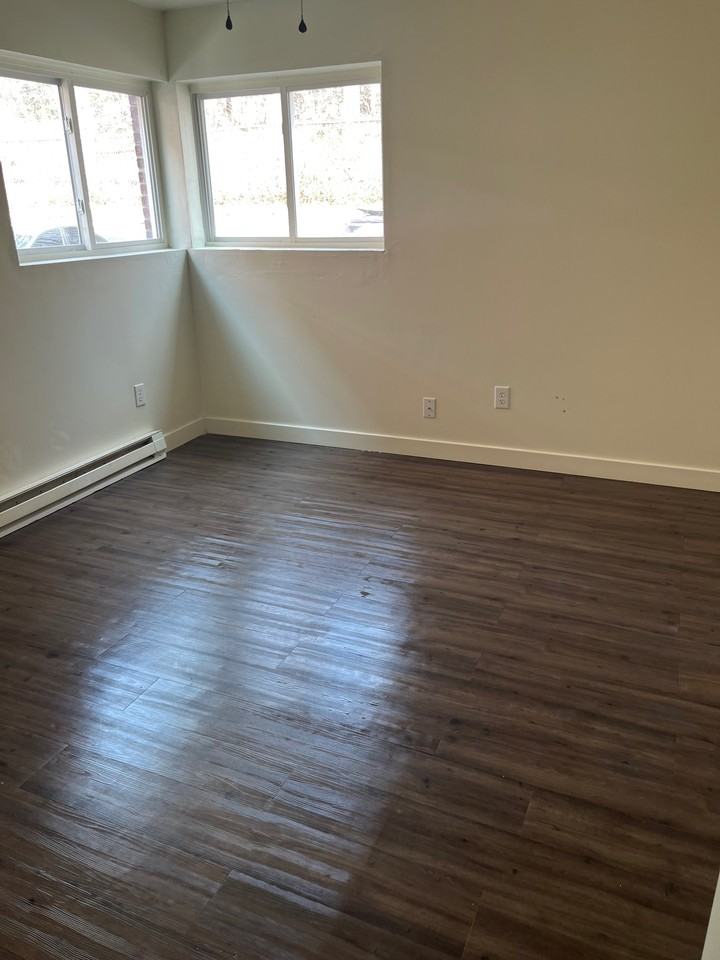 730 E Mitchell Ave #4 - Photo 3 of 5