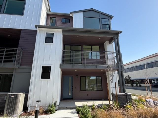 1436 Waterside Ln #NA - Photo 2 of 17