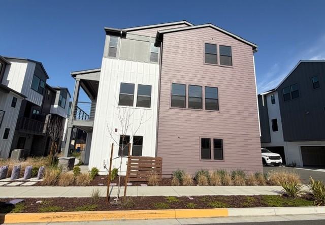 1436 Waterside Ln #NA - Photo 3 of 17