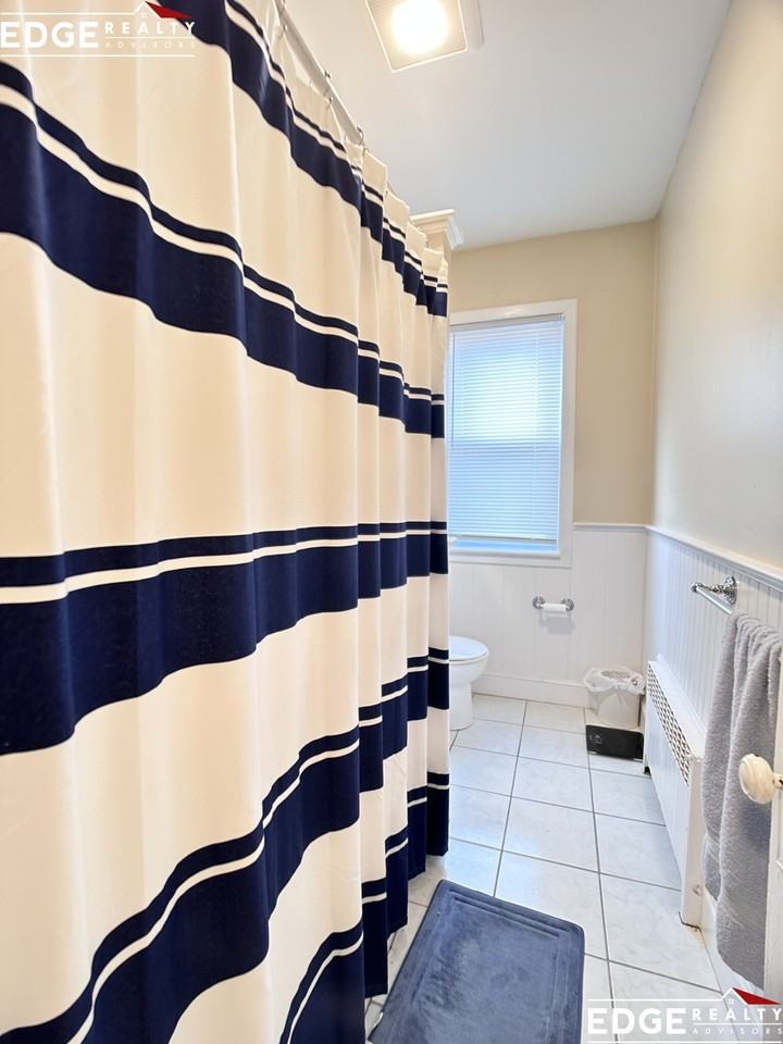 5 Glenley Ter #1 - Photo 3 of 9