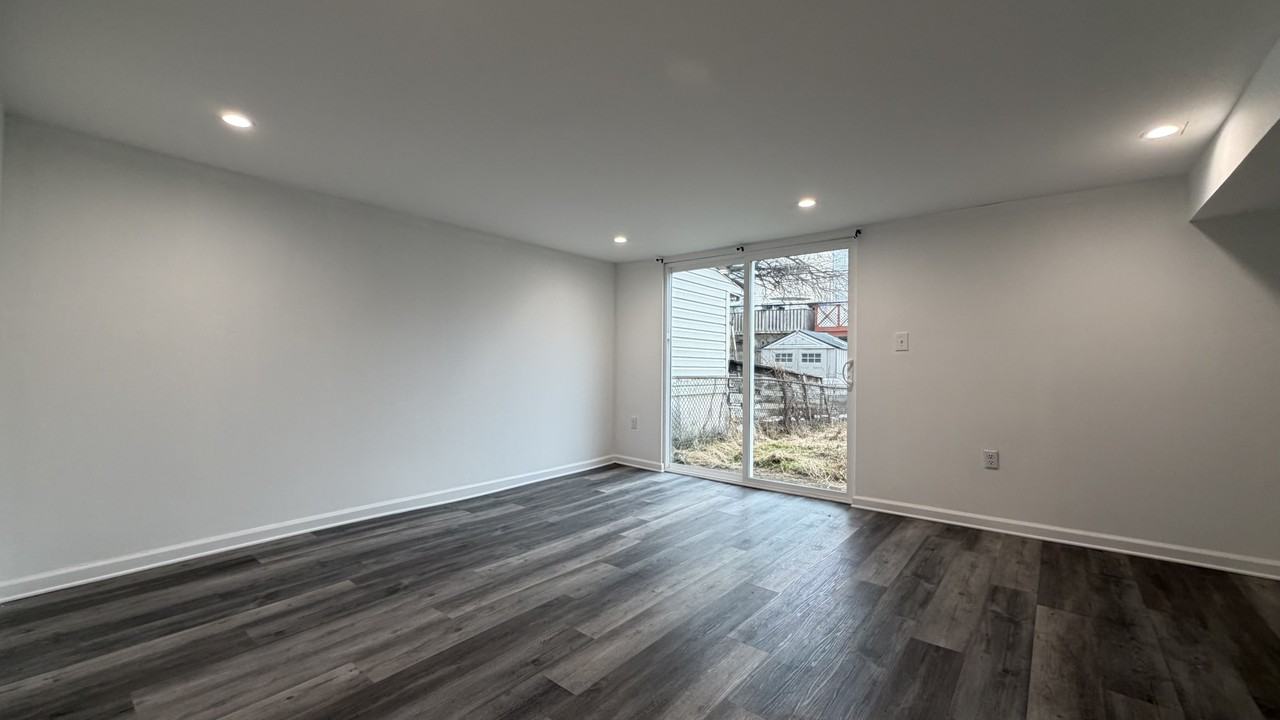 12611 Biscayne Dr #NA - Photo 2 of 16