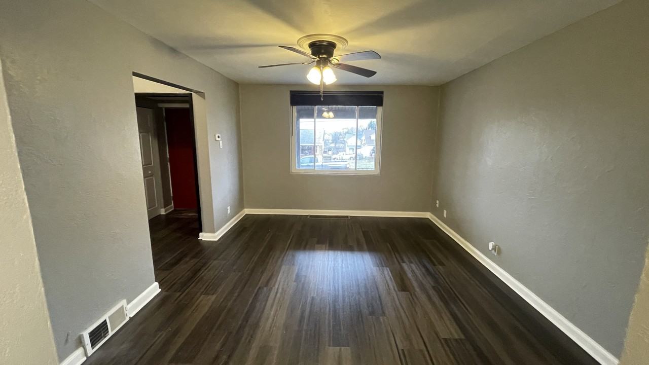 2311 Grandview Ave #NA - Photo 5 of 18