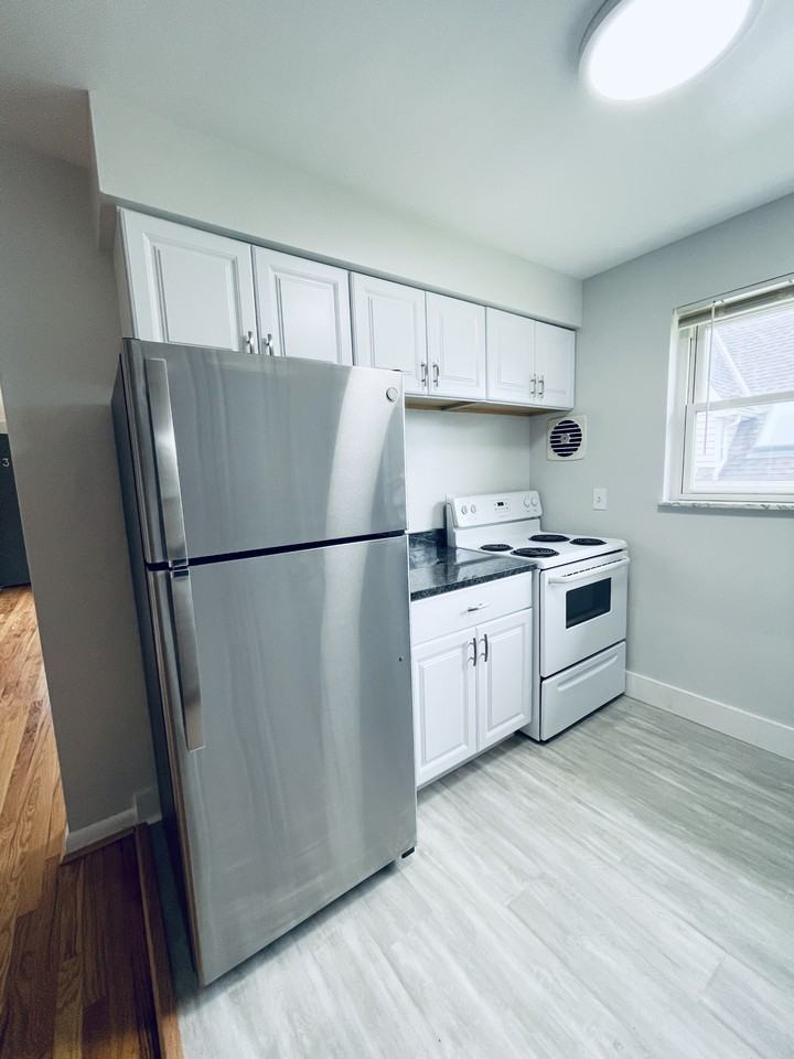 4036 O Leary Ave #3 - Photo 7 of 17