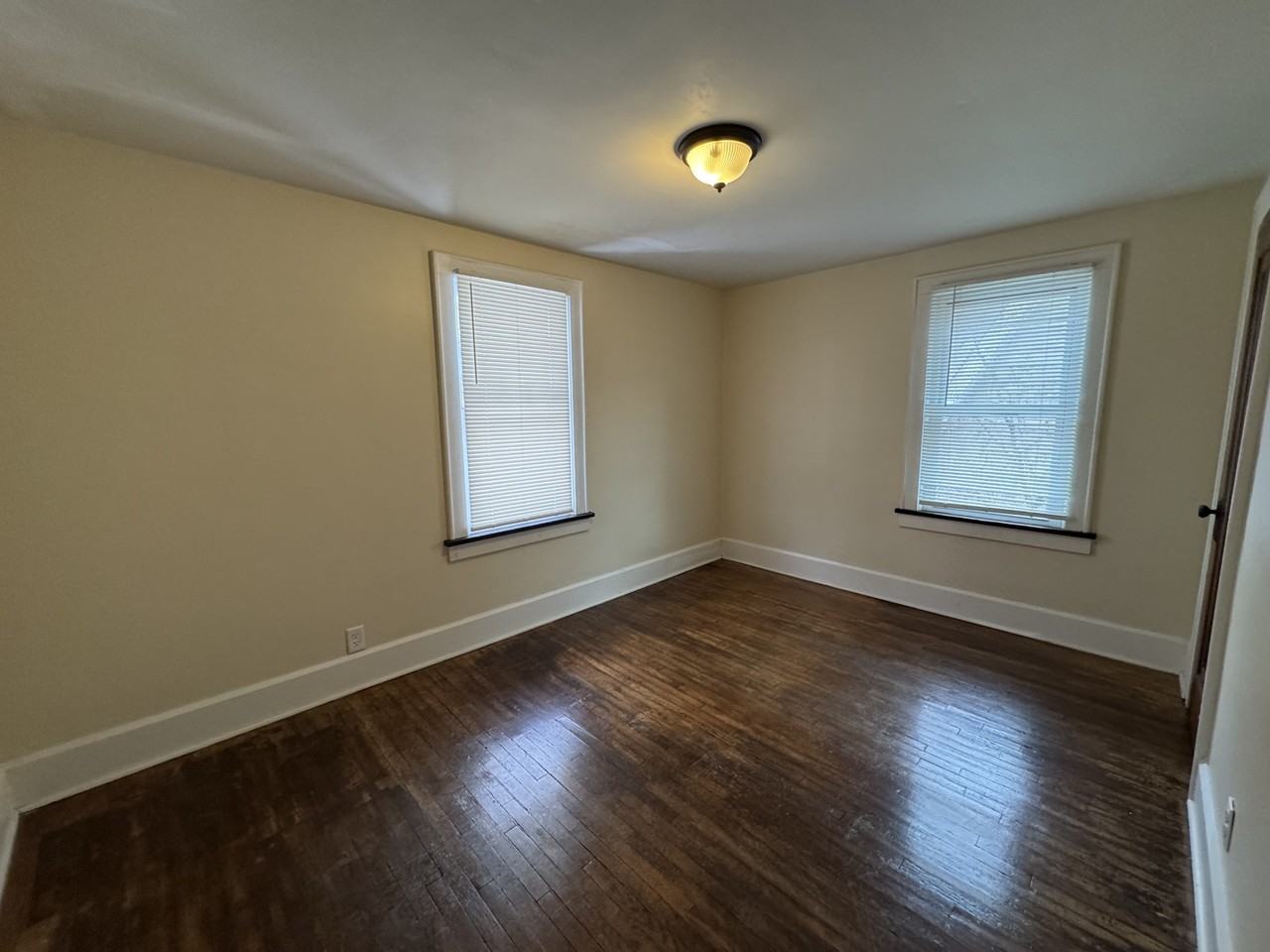 1442 Plain Ave Ne #NA - Photo 6 of 20