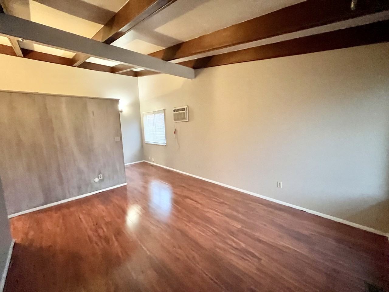 873 Bryant Ave #873 - Photo 3 of 7