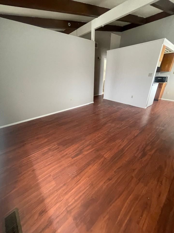 873 Bryant Ave #873 - Photo 4 of 7