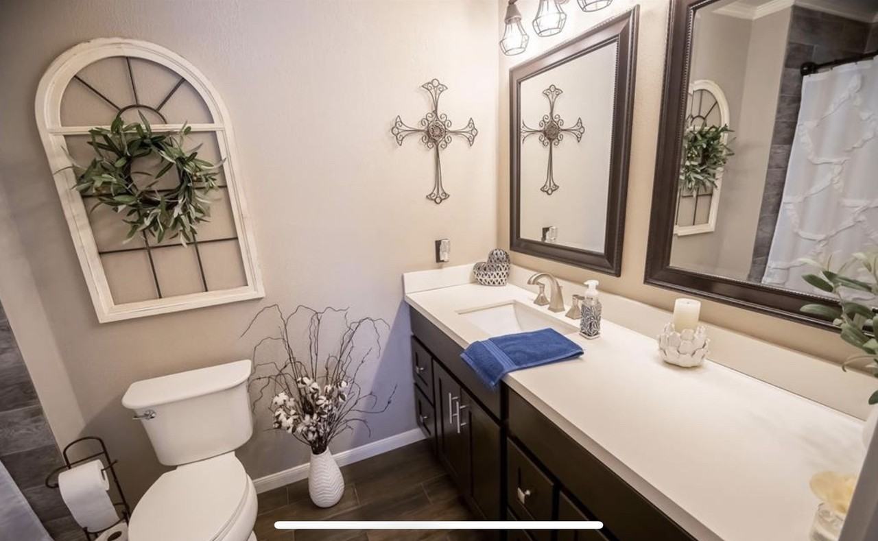 4803 Black Stone St #NA - Photo 6 of 11