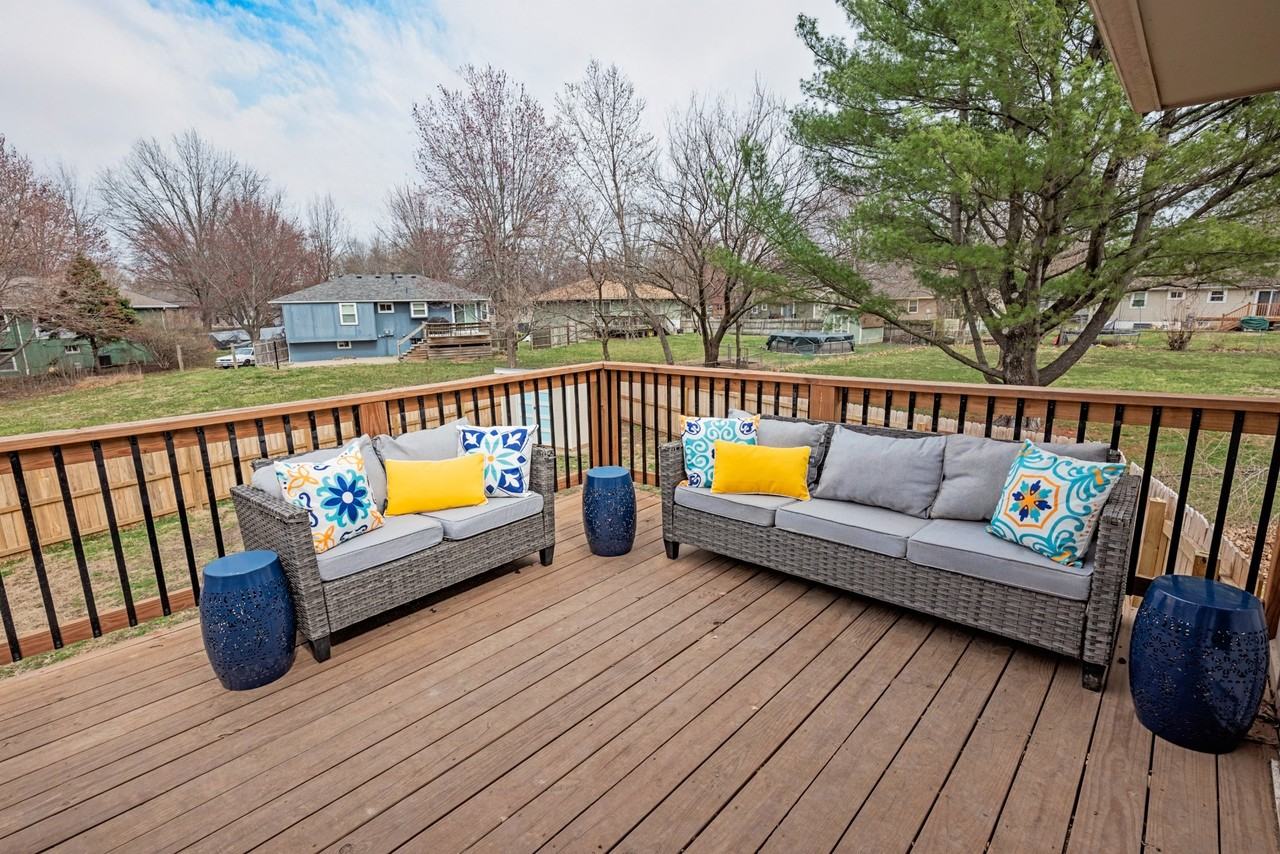 413 Se Lana Ct #NA - Photo 4 of 43