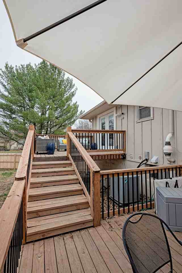 413 Se Lana Ct #NA - Photo 5 of 43