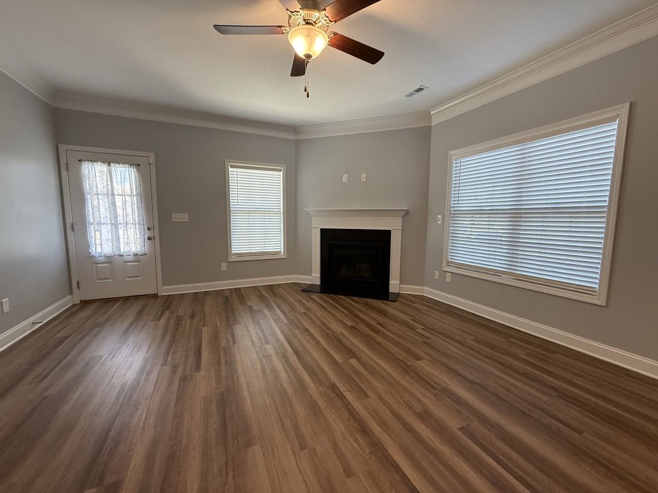 145 Hardinberry St #NA - Photo 2 of 15