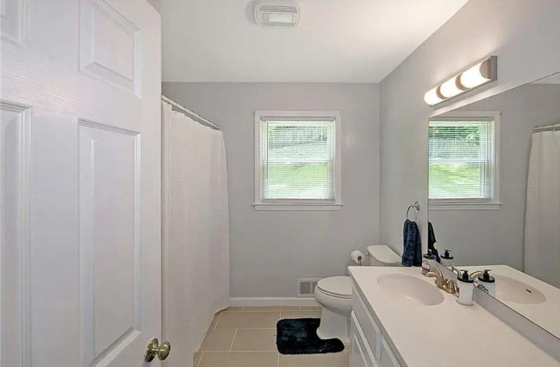 1513 Wildwood Dr #NA - Photo 3 of 12