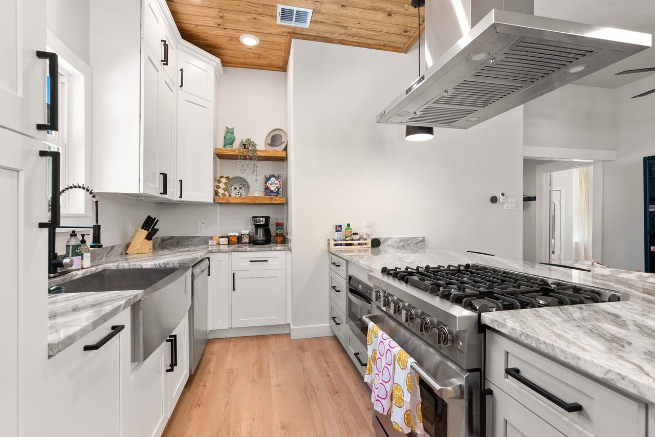 308 Keller St #NA - Photo 2 of 21