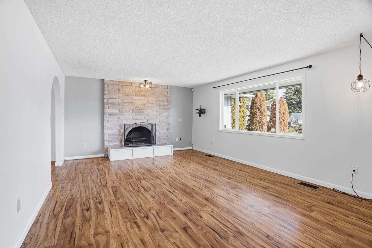 11721 N Lincoln Ct #1 - Photo 2 of 29