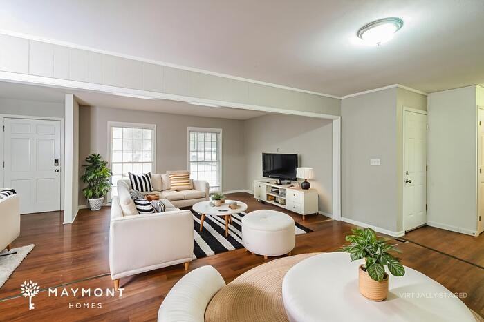 4220 Hillswood Ln - Photo 5 of 15