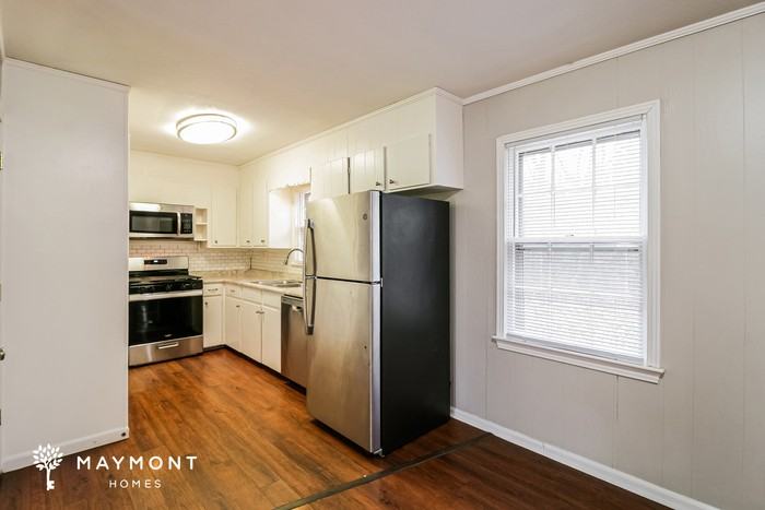 4220 Hillswood Ln - Photo 6 of 15