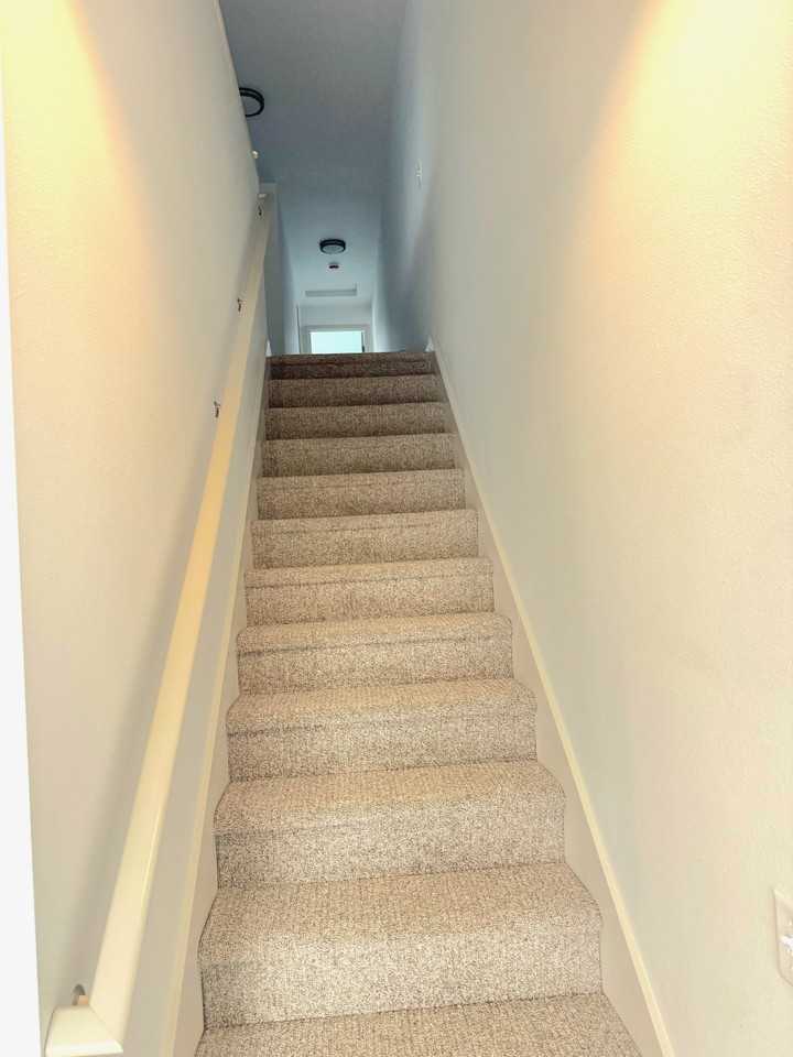 265B Ne Fourth St #NA - Photo 5 of 6