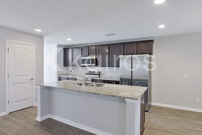 102 Ebenezer Bluff Way - Photo 7 of 32