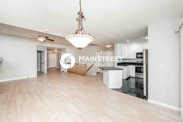 6185 E 121st Dr - Photo 5 of 17