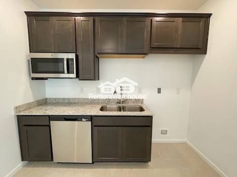 10507 W Washburn St - Photo 3 of 25