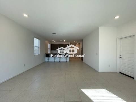 10507 W Washburn St - Photo 7 of 25