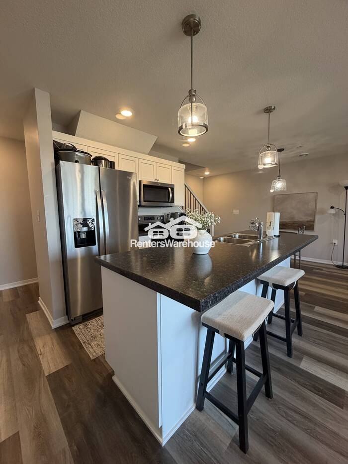 642 Shardlow Ln Ne - Photo 5 of 17