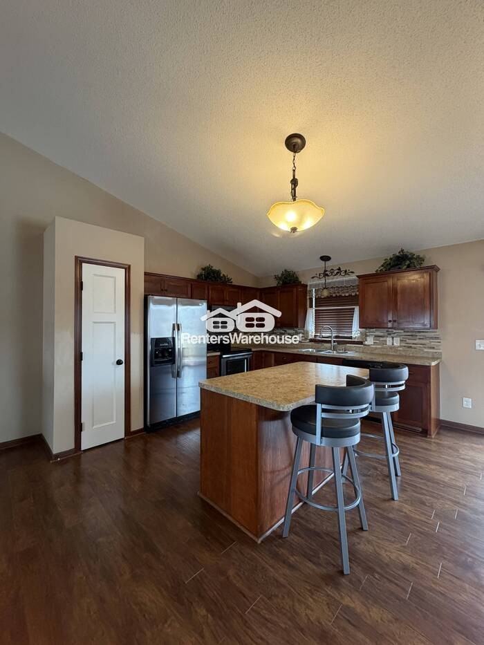 2925 128th Ave Ne - Photo 3 of 22