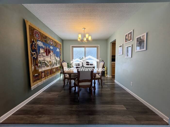 8355 Pleasant View Dr - Photo 4 of 25