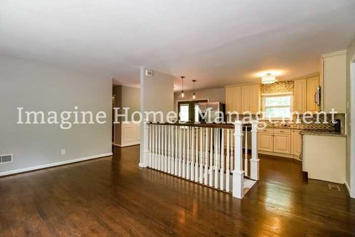 7922 Forest Rd - Photo 6 of 22