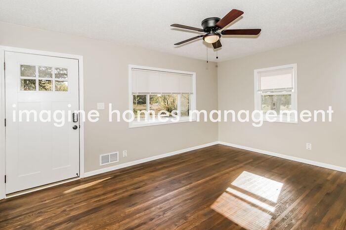 8426 Emerson Ave S - Photo 3 of 14