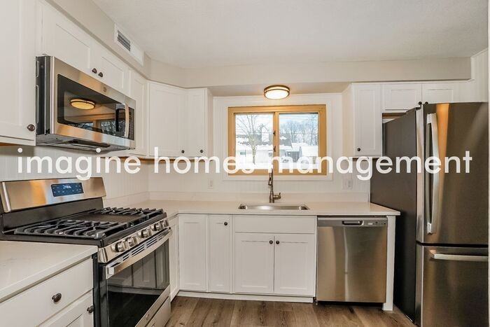 3051 13th St - Photo 6 of 14