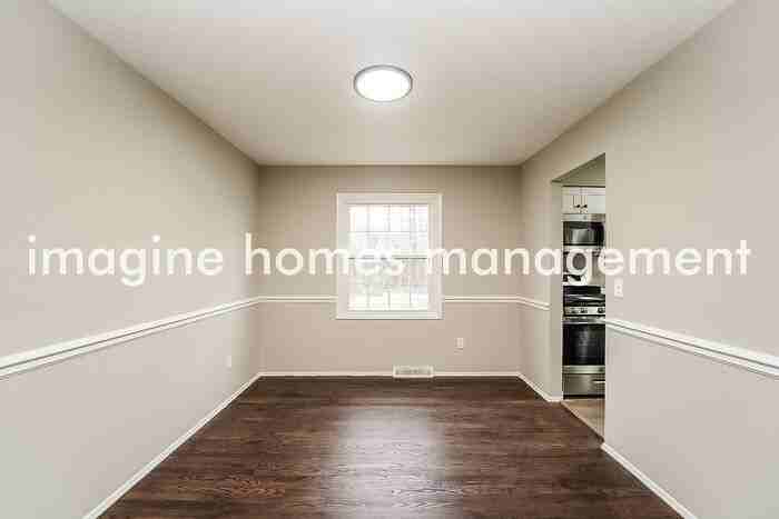 7746 Skylineview Dr - Photo 5 of 22