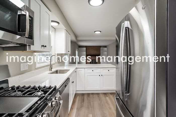 7746 Skylineview Dr - Photo 7 of 22