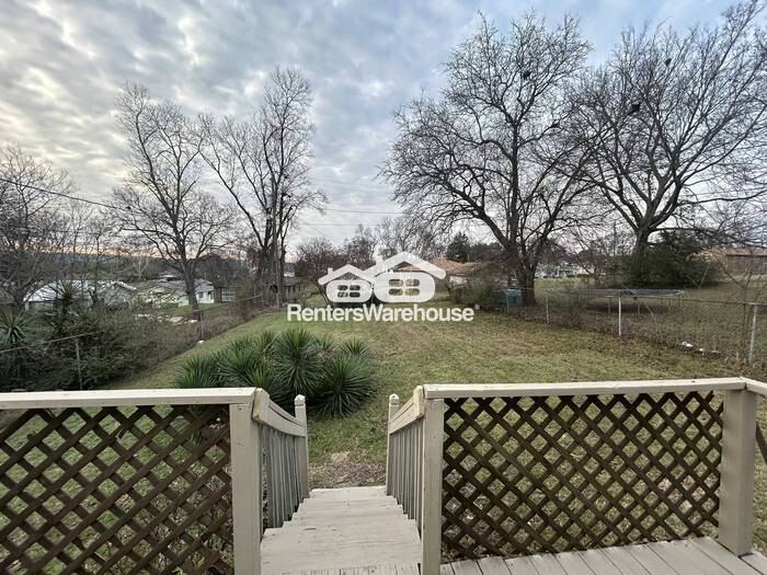 209 61st St - Photo 6 of 9