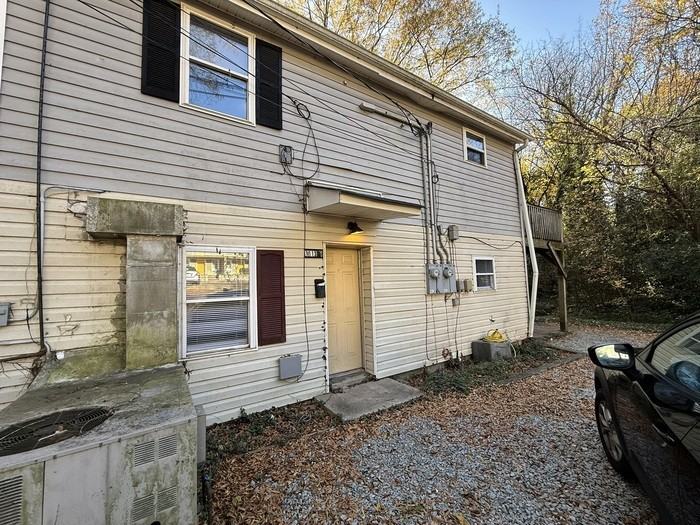 1113 Gurley St #B - Photo 2 of 13