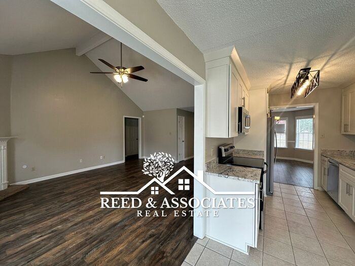 3062 Valley Green Ln - Photo 4 of 14